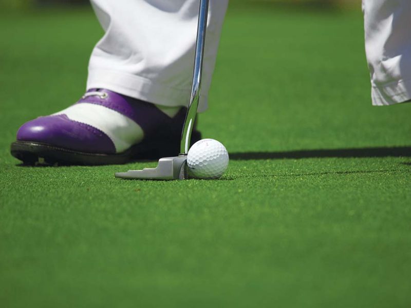A Comprehensive Guide to Purchasing and Paying for Golf Equipment, Apparel, and Footwear Online