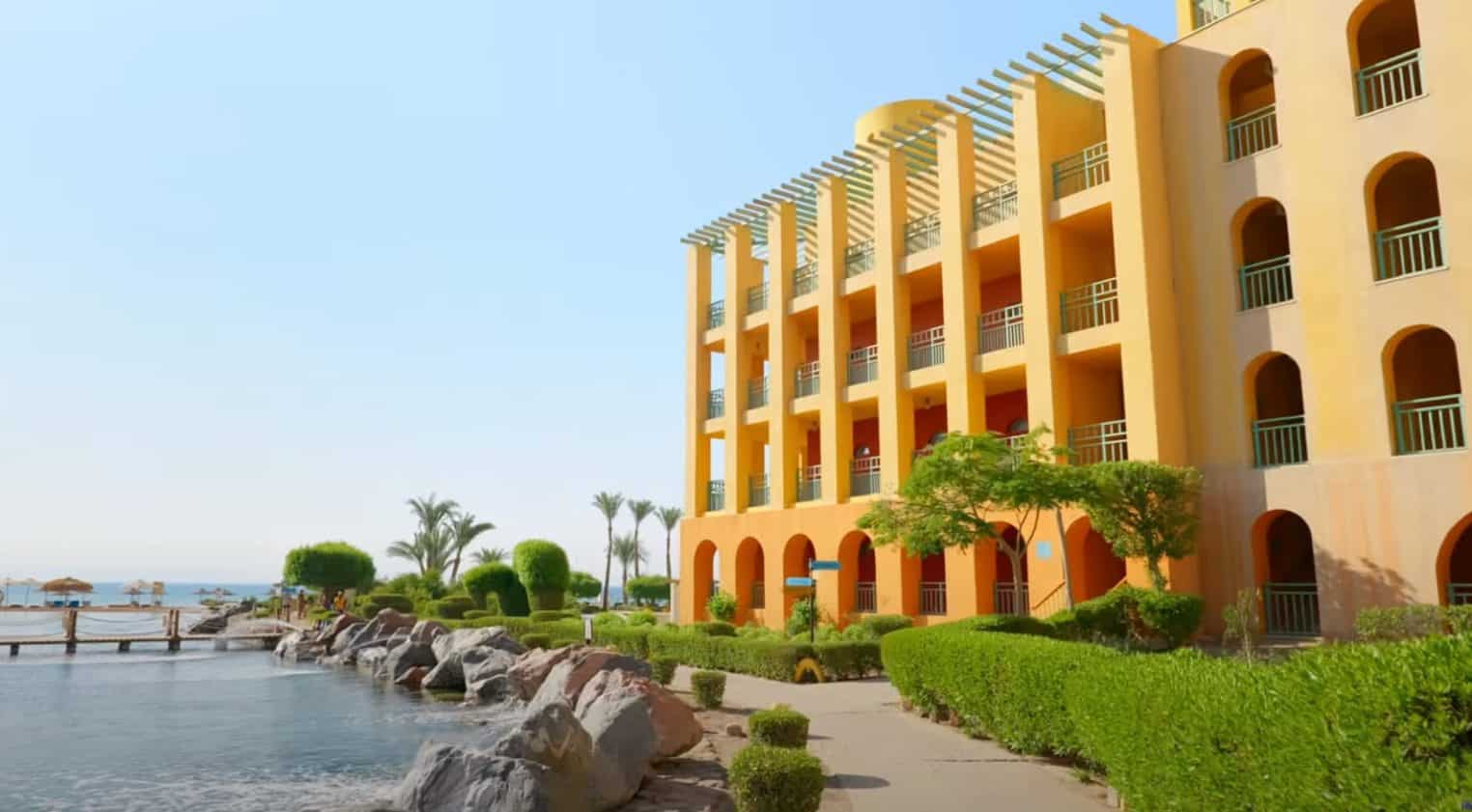 Strand Taba Heights