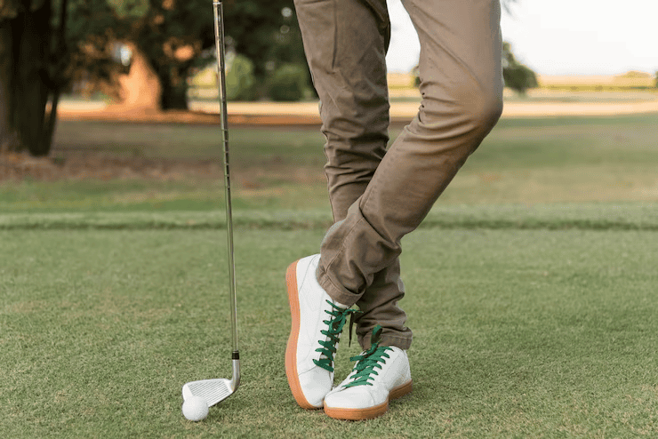 Spike vs. Spikeless Golf Shoes: Picking for Perfect Play 
