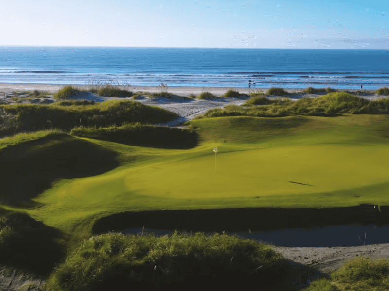 Green Paradises: A Guide to Golf Courses in Charleston, SC
