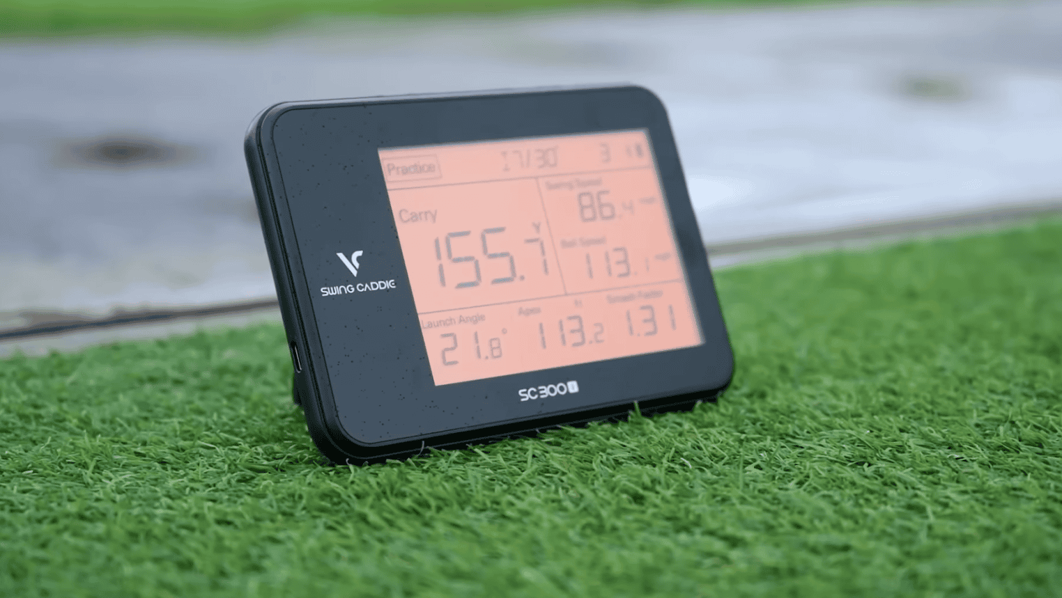 wing caddie lauch monitor on grass